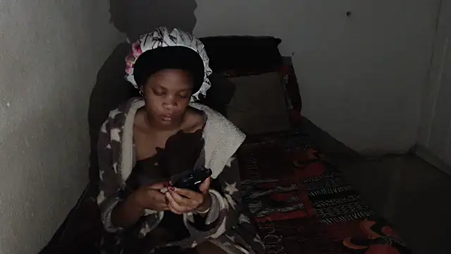 EssenceLovers online show from 03-11-26, 08:36