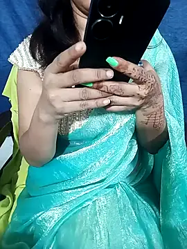 Snapshot of Ishani_Baby chatting on 10-15-25, 04:15 Ishani Baby online show from 10-15-25, 04:15