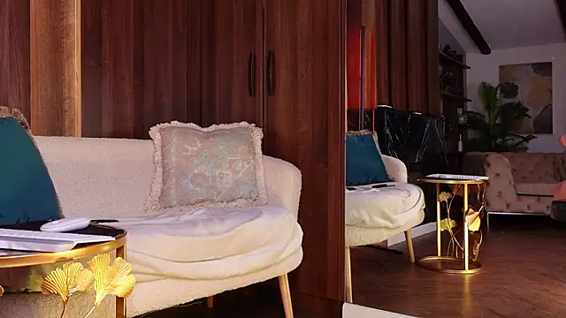 QueenMarX online show from 01-31-26, 07:12