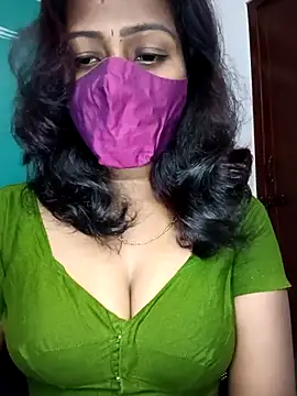 Snapshot of Tamil_kavinila chatting on 10-08-25, 10:39 Tamil kavinila online show from 10-08-25, 10:39