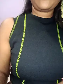 Snapshot of Tamil_kavinila chatting on 05-01-26, 05:29 Tamil kavinila online show from 05-01-26, 05:29