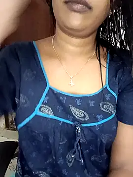Snapshot of Tamil_kavinila chatting on 04-27-26, 03:37 Tamil kavinila online show from 04-27-26, 03:37