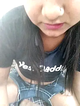 Snapshot of Kavya_Rathore chatting on 10-09-25, 04:57 Kavya Rathore online show from 10-09-25, 04:57