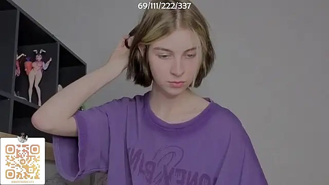 Snapshot of bertamimi chatting on 09-22-25, 06:36 bertamimi online show from 09-22-25, 06:36