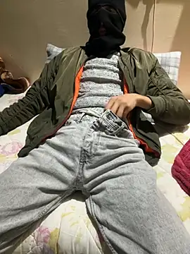 Yasar-Xxxl online show from 02-26-26, 12:32