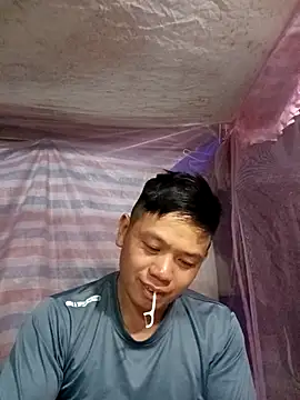 DungLuongg online show from 04-09-26, 02:01