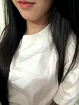 Snapshot of Desi_sara chatting on 10-04-25, 02:57 Desi sara online show from 10-04-25, 02:57