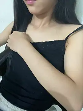 Snapshot of Desi_sara chatting on 07-18-26, 05:10 Desi sara online show from 07-18-26, 05:10