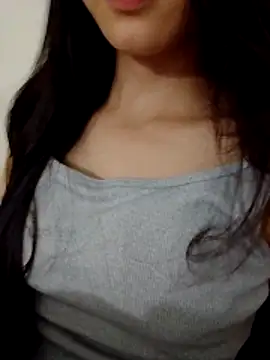 Snapshot of Desi_sara chatting on 05-27-26, 03:30 Desi sara online show from 05-27-26, 03:30