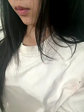 Snapshot of Desi_sara chatting on 10-10-25, 03:29 Desi sara online show from 10-10-25, 03:29