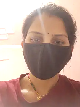 poojam93 online show from 02-11-26, 12:21