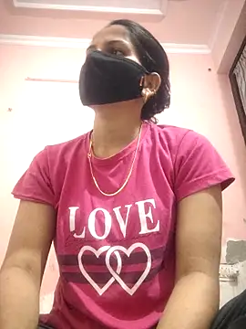 Snapshot of poojam93 chatting on 05-12-26, 01:46 poojam93 online show from 05-12-26, 01:46