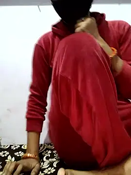 poojam93 online show from 11-24-25, 01:22