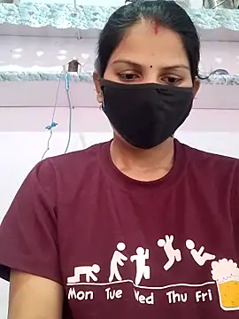 poojam93 online show from 11-21-25, 02:54