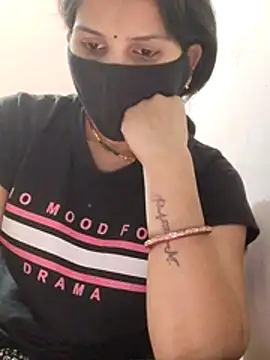 poojam93 online show from 02-09-26, 06:00