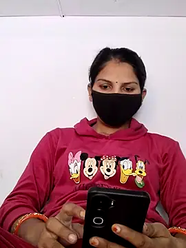 poojam93 online show from 11-25-25, 03:51