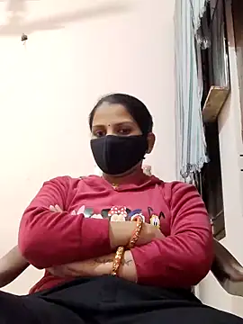 poojam93 online show from 12-15-25, 03:29