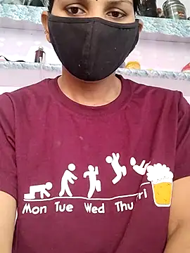 poojam93 online show from 11-30-25, 03:40