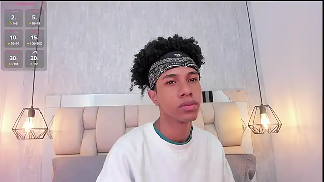 Snapshot of Johan_gz_ chatting on 02-27-26, 11:32 Johan gz online show from 02-27-26, 11:32