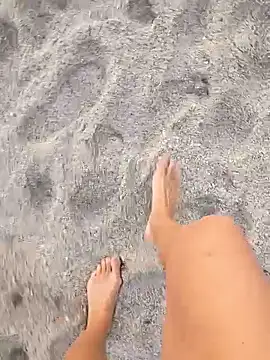 sarahkat86 online show from 11-05-25, 12:19