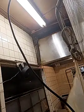 sarahkat86 online show from 12-17-25, 12:04