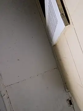 sarahkat86 online show from 10-18-25, 11:23