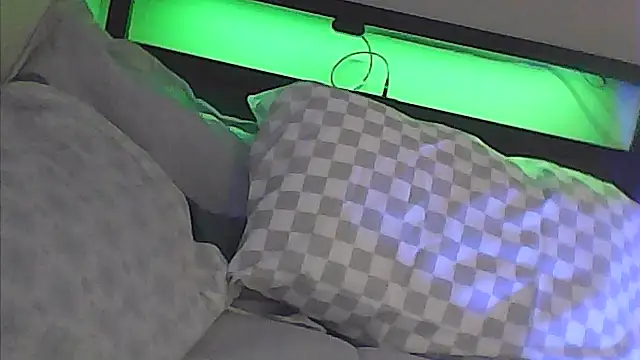 sarahkat86 online show from 03-03-26, 12:28