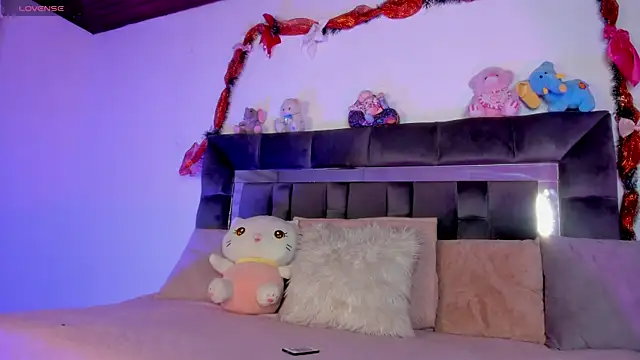 Jade rey  online show from 01-11-26, 04:08