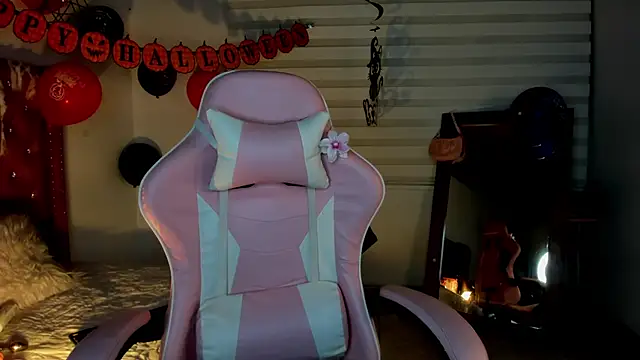 Jade rey  online show from 10-23-25, 01:48