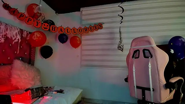 Jade rey  online show from 10-24-25, 03:16