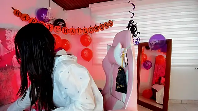 Jade rey  online show from 10-14-25, 05:24