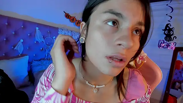 Jade rey  online show from 10-17-25, 07:26