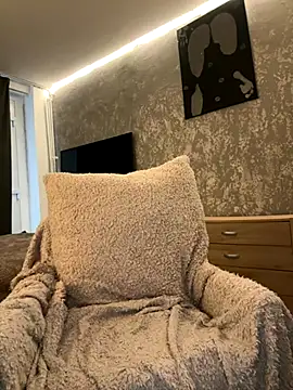 TianaCharm online show from 10-29-25, 01:21