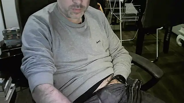 Chrisprngr online show from 11-19-25, 06:52