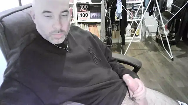 Chrisprngr online show from 02-10-26, 01:21