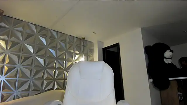hellen tease online show from 04-20-26, 01:13