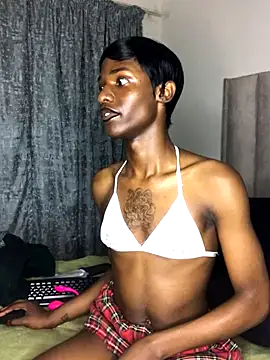 Trans fairy online show from 09-28-25, 04:58