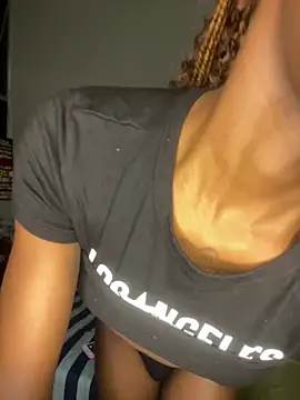 Trans fairy online show from 03-04-26, 09:22