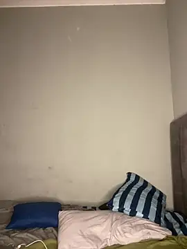 Trans fairy online show from 03-25-26, 10:41