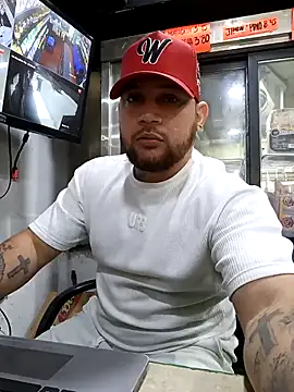 Catire10  online show from 12-20-25, 02:20