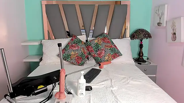 little lemmons  online show from 10-27-25, 02:40