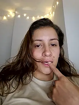 aytanna torrez online show from 01-07-26, 07:02