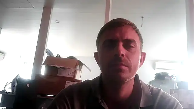 Snapshot of Bikerhot883hd chatting on 10-01-25, 07:35 Bikerhot883hd online show from 10-01-25, 07:35