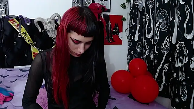 Snapshot of mayaREDdoll chatting on 02-15-26, 10:03 mayaREDdoll online show from 02-15-26, 10:03