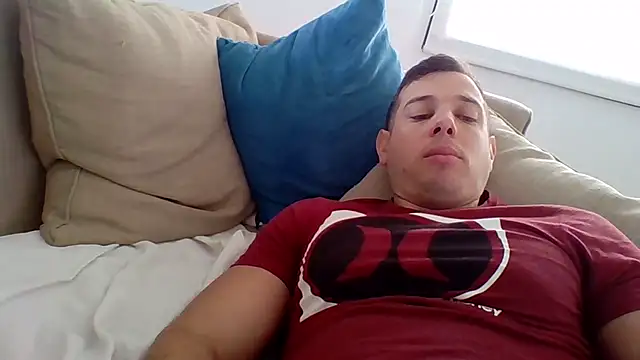 luca23millo90 online show from 10-19-25, 05:37