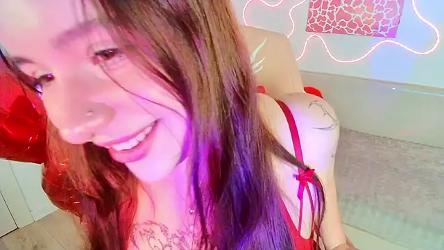 Snapshot of Margott_Joy chatting on 02-13-26, 08:42 Margott Joy online show from 02-13-26, 08:42