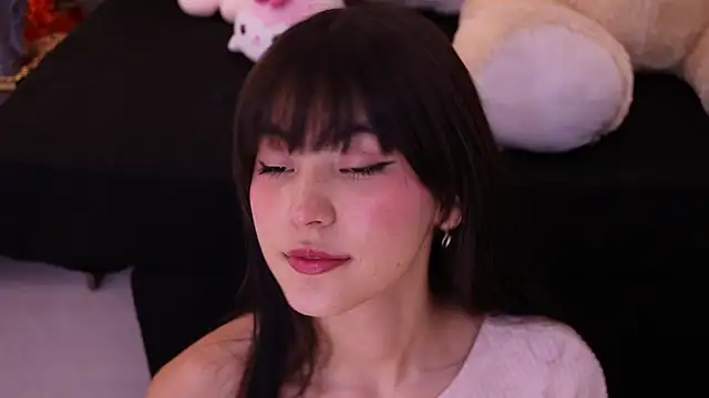 Snapshot of Aitana_Jhons chatting on 10-29-25, 12:04 Aitana Jhons online show from 10-29-25, 12:04