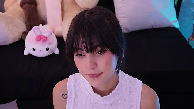 Snapshot of Aitana_Jhons chatting on 11-06-25, 01:04 Aitana Jhons online show from 11-06-25, 01:04