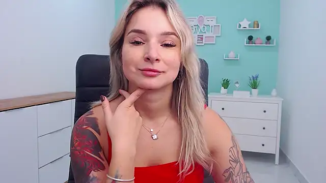 LilFleurish online show from 11-11-25, 05:24