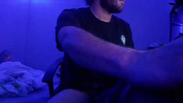 Snapshot of NoneFoundCloud chatting on 09-23-25, 02:07 NoneFoundCloud online show from 09-23-25, 02:07